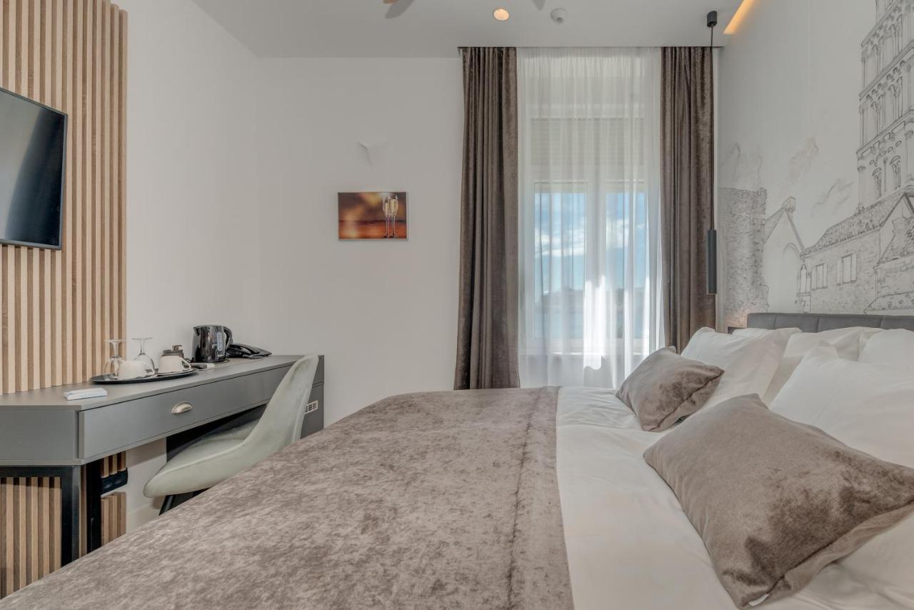Casa Costabella Bed & Breakfast สปลิท ภายนอก รูปภาพ