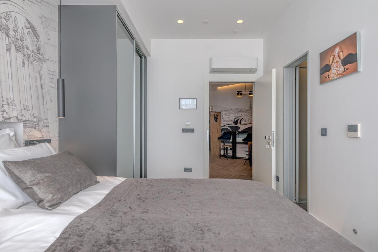 Casa Costabella Bed & Breakfast สปลิท ภายนอก รูปภาพ