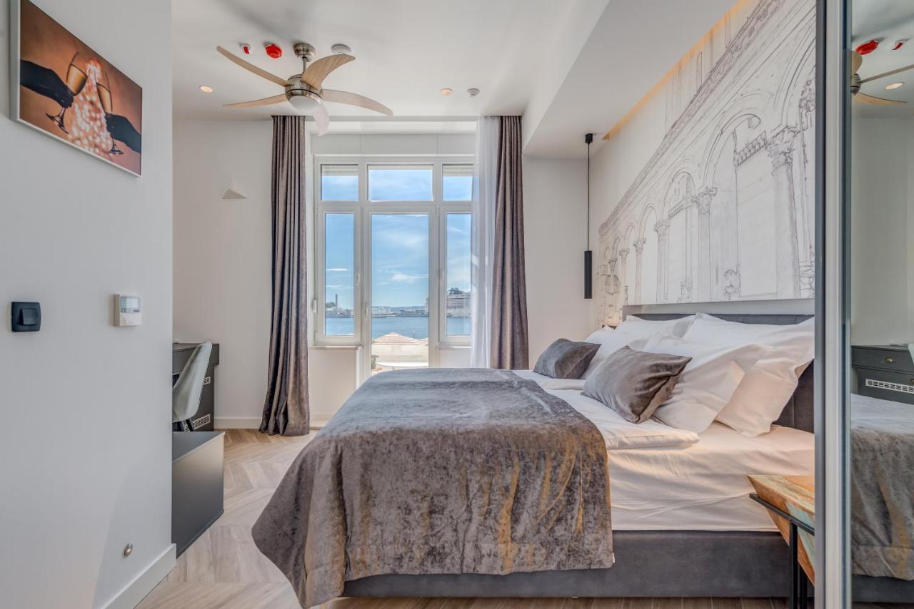 Casa Costabella Bed & Breakfast สปลิท ภายนอก รูปภาพ